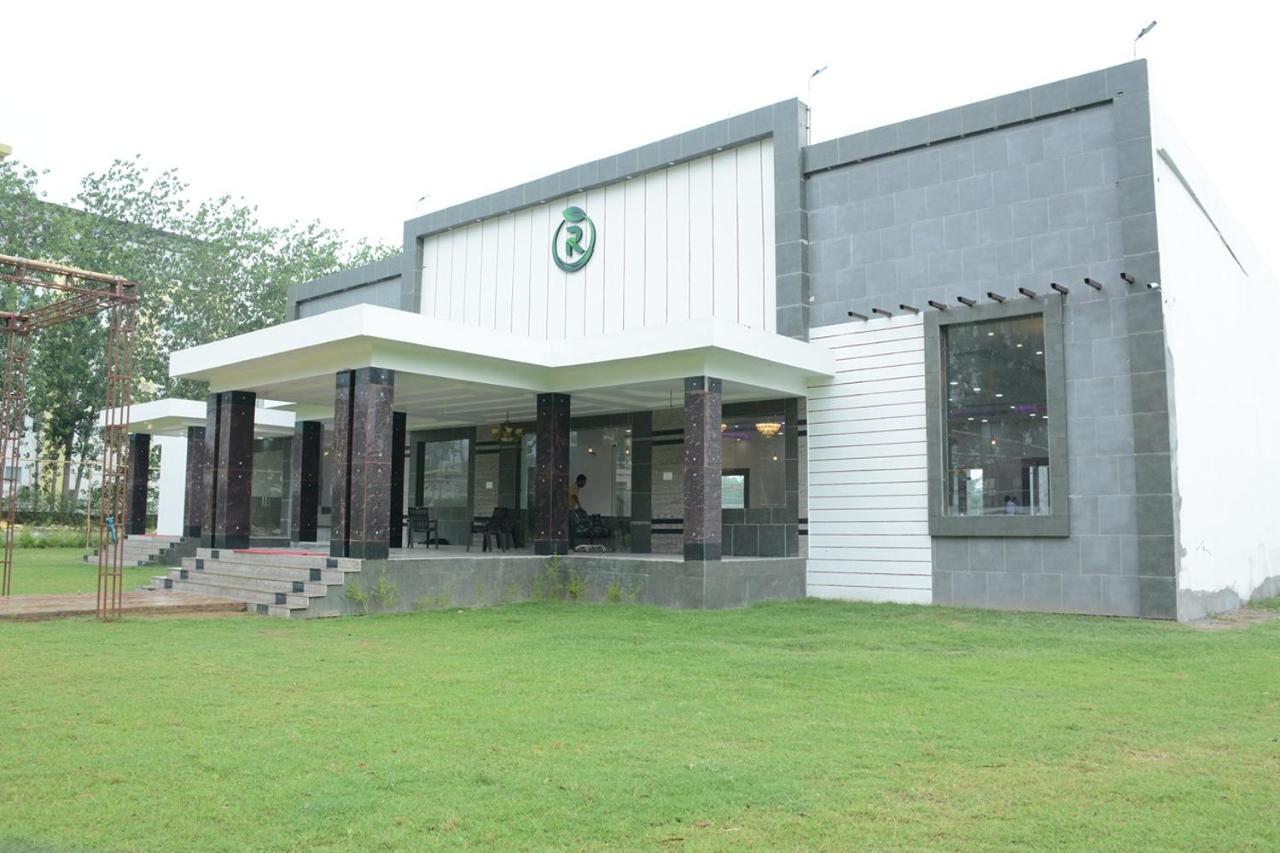 Royal Green Celebrate In Style Saharanpur Exterior foto
